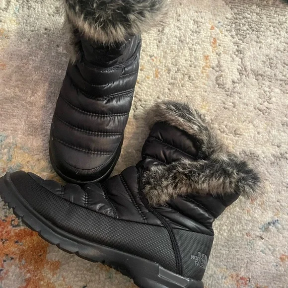The north face thermoball snow boots - new - Picture 1 of 3